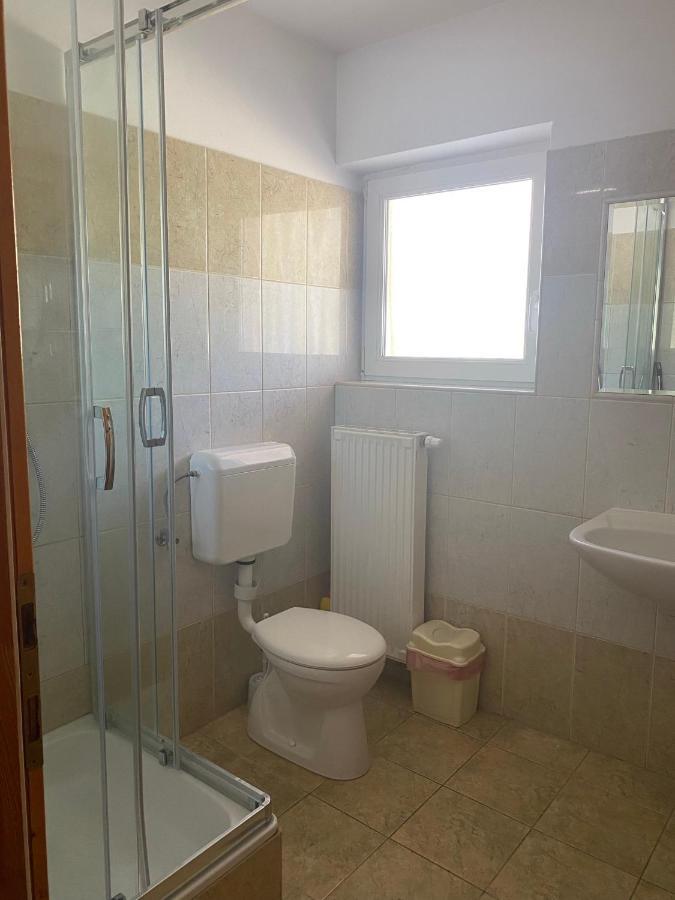 Abigel Apartmanhaz Balatonfured Ngoại thất bức ảnh