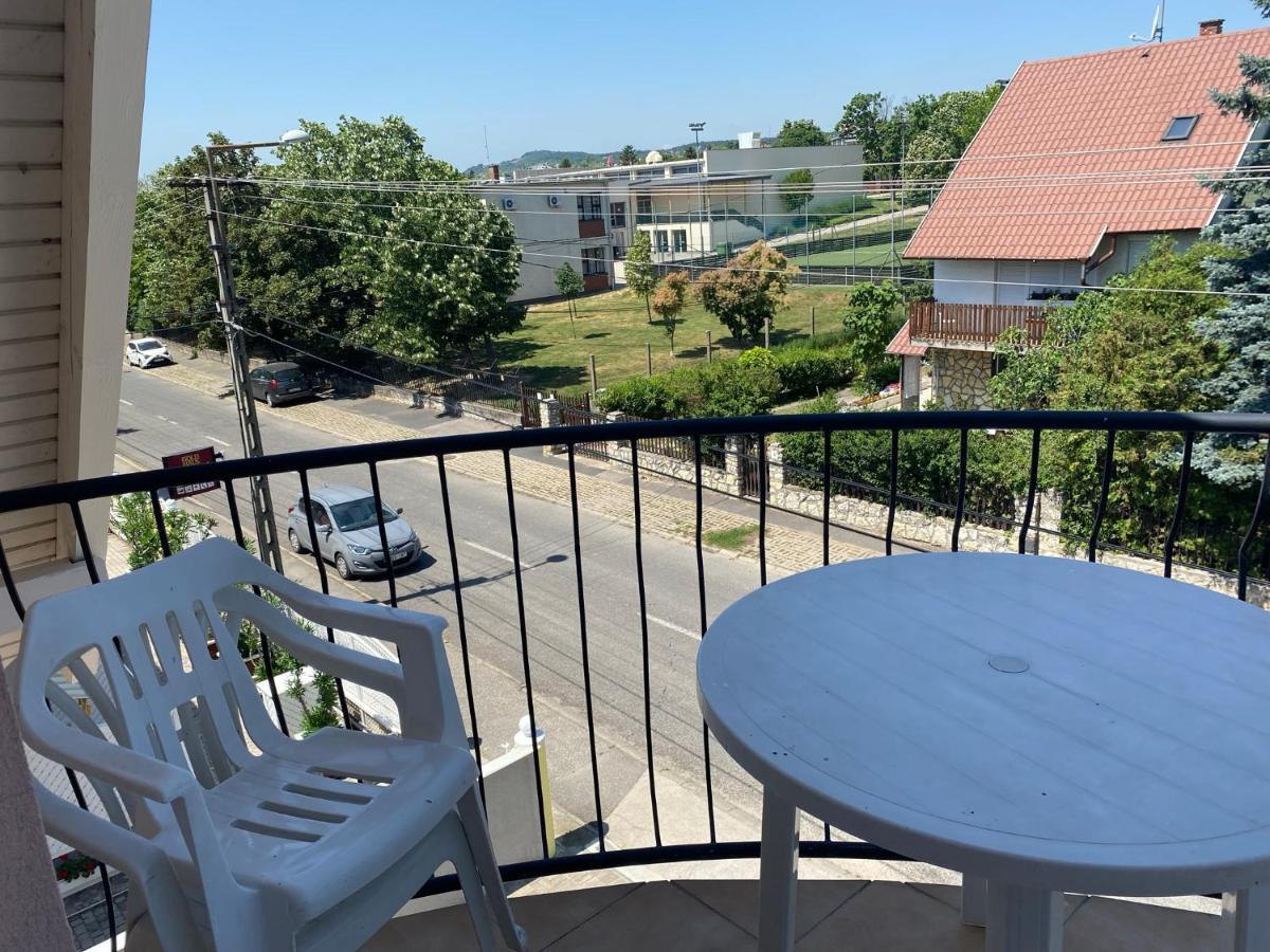 Abigel Apartmanhaz Balatonfured Ngoại thất bức ảnh