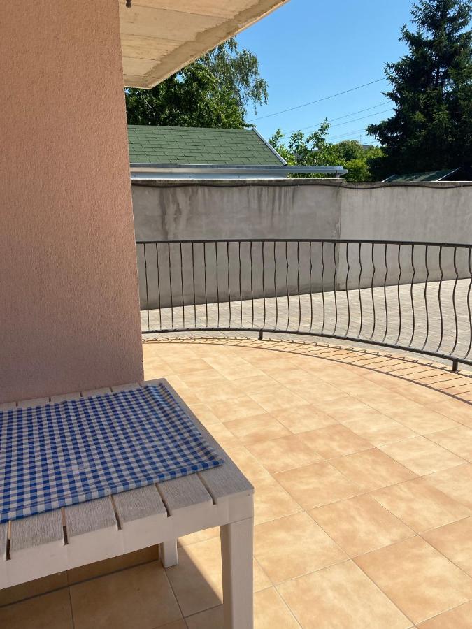 Abigel Apartmanhaz Balatonfured Ngoại thất bức ảnh